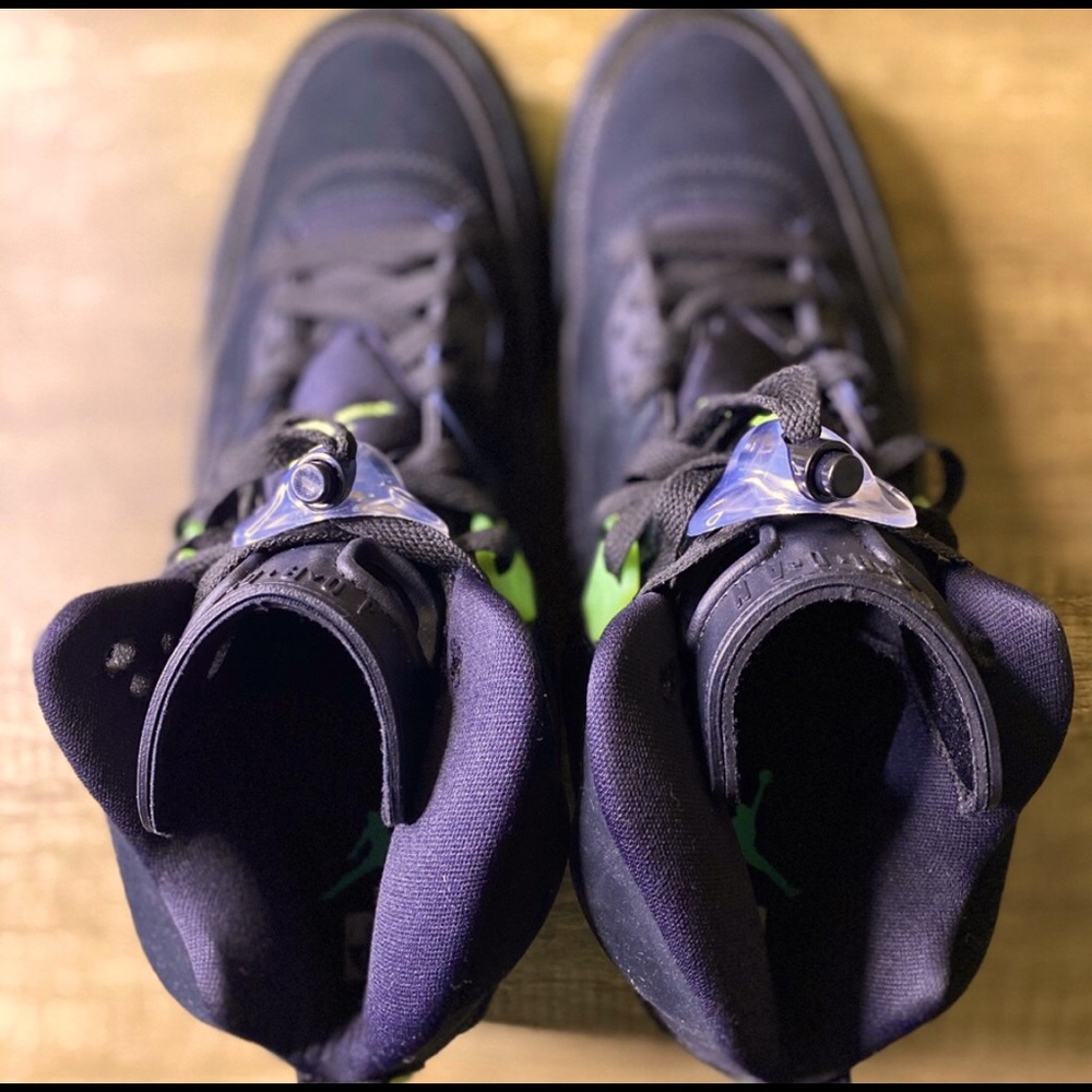 Jordan spikikes 9/10 condition